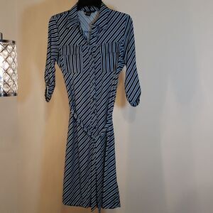 Robert Louis, blue white black st.  dress size s